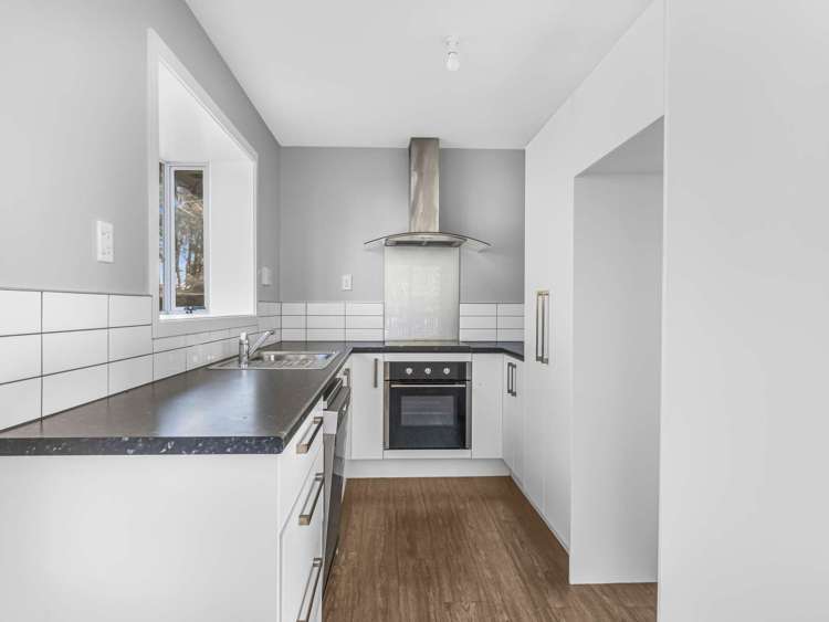 38 Carters Road Aranui_5