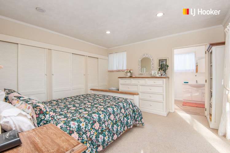 8 Esk Place Mosgiel_9