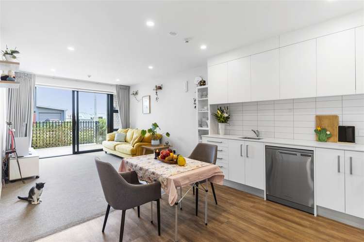 G06/38d Fraser Avenue Northcote_9