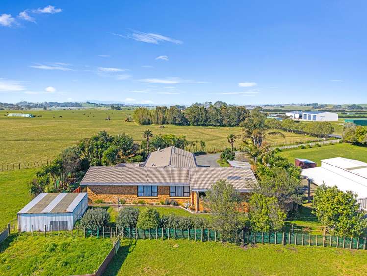 242 Baylys Coast Road Dargaville_1