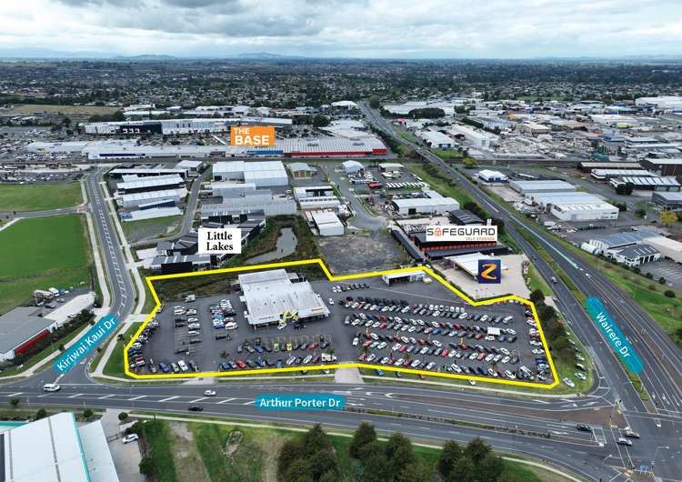 20 Arthur Porter Drive_0