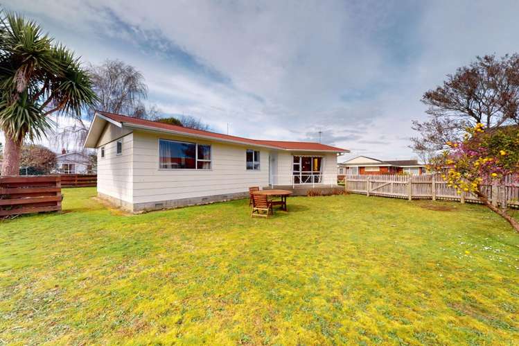 6 Walker Crescent Bulls_21
