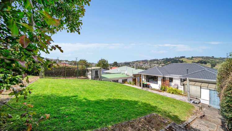 54 Waldron Crescent Green Island_23