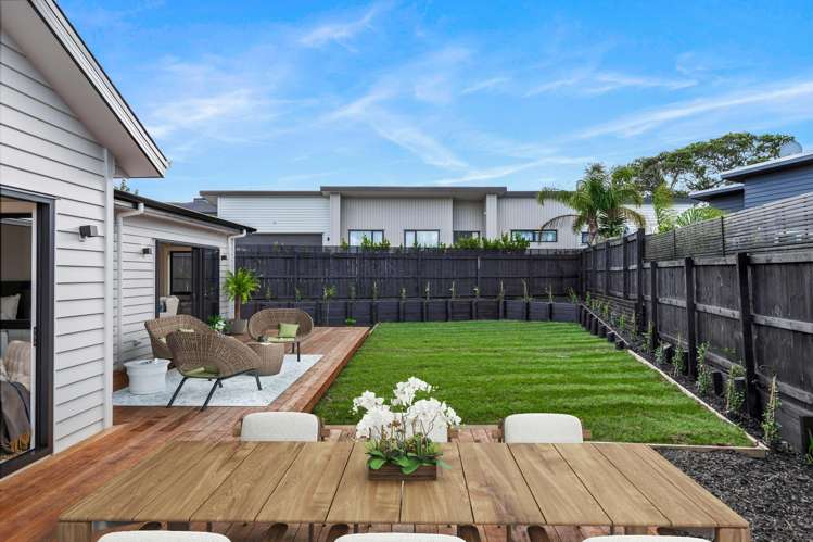 41 Surf View Crescent Red Beach_19