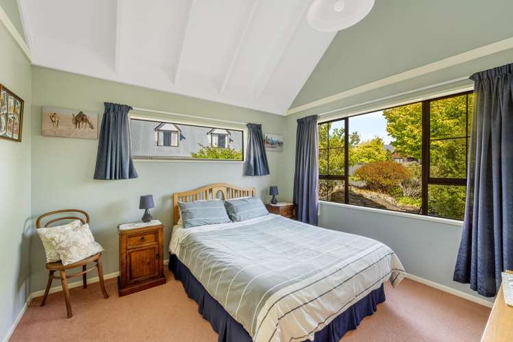 13 Lanes Road Bridge Hill_11