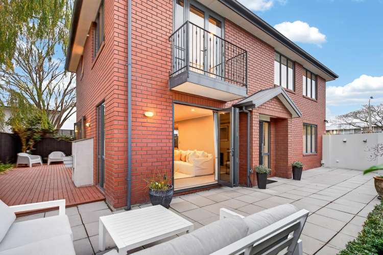64B Holly Road St Albans_24