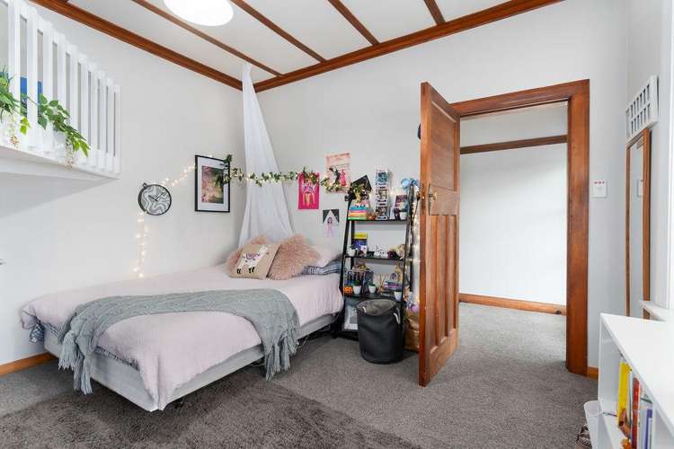 19 Clifton Avenue Carterton_14