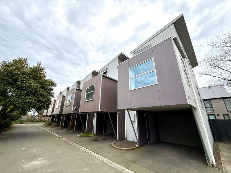 3/3 Grove Road Addington_20