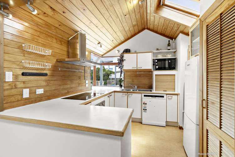 14a Orchy Crescent Southgate_5