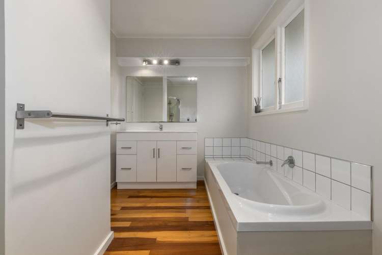 17 Pehi Kupa Street Waikanae_10