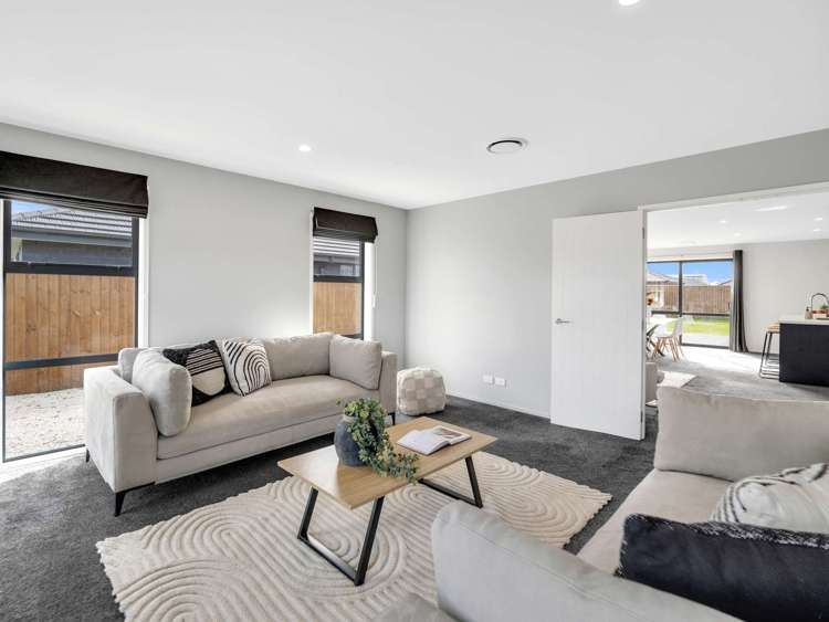 29 Whitehorn Drive Lincoln_16