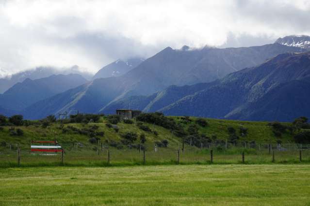 235 Sinclair Road Te Anau_3