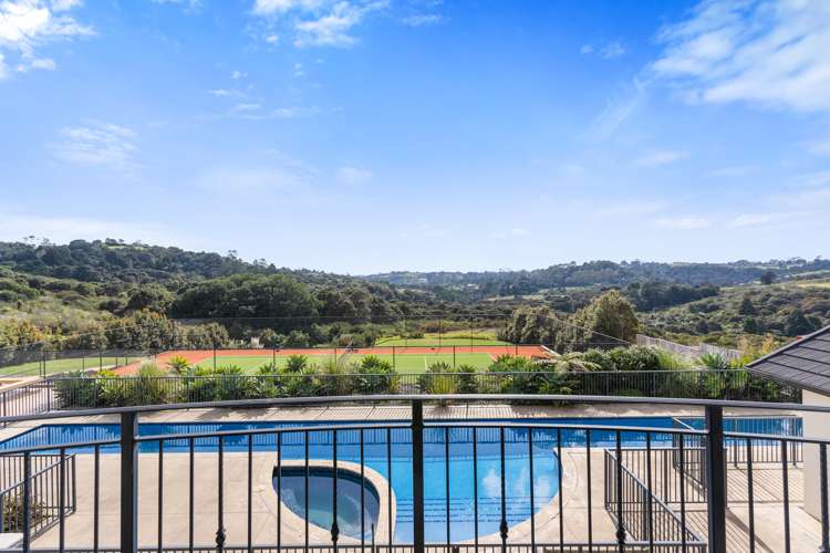 58 Chateau Rise Flat Bush_5