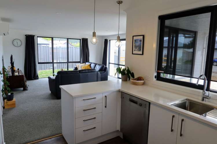 12 Hebbard Court Albert Town_5