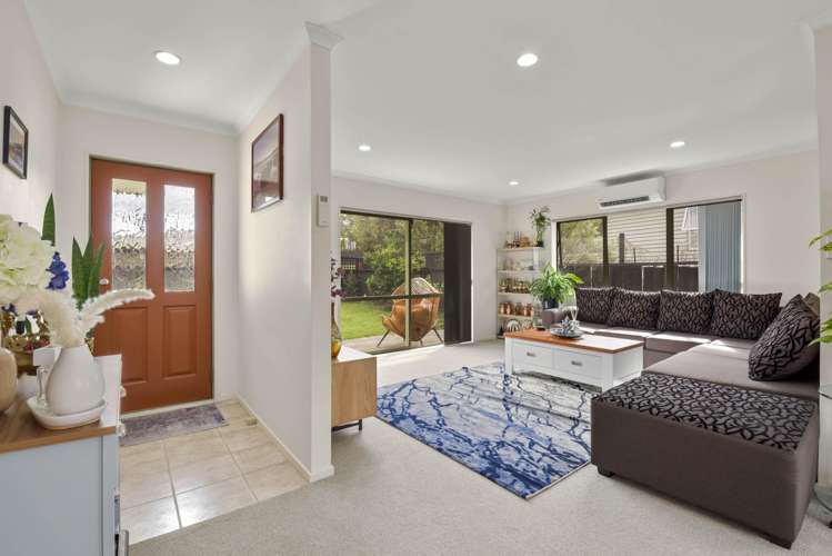 1/919 Whangaparaoa Road Manly_10