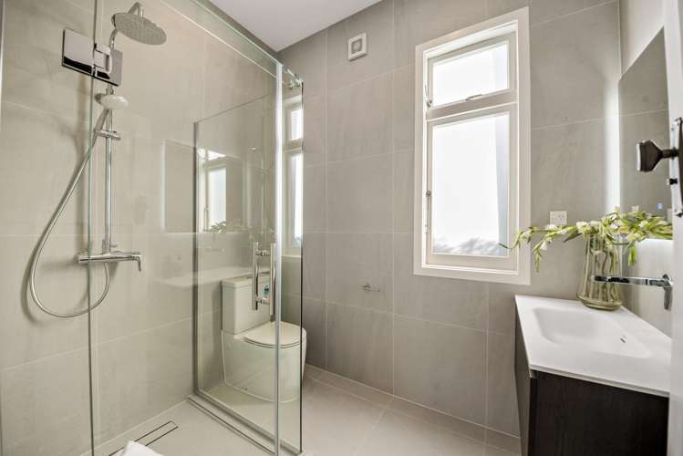 131 Bassett Road Remuera_11