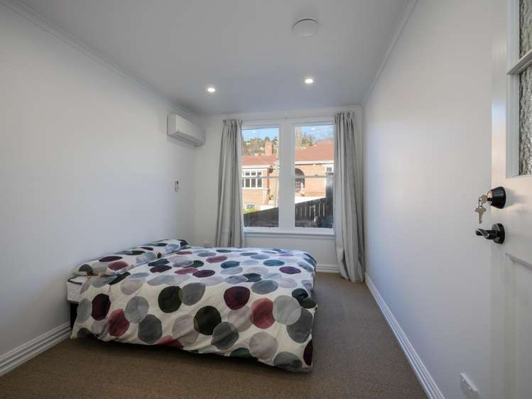 31 Royston Street North East Valley_13