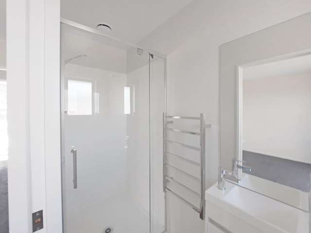 625 East Maddisons Road 11103_4