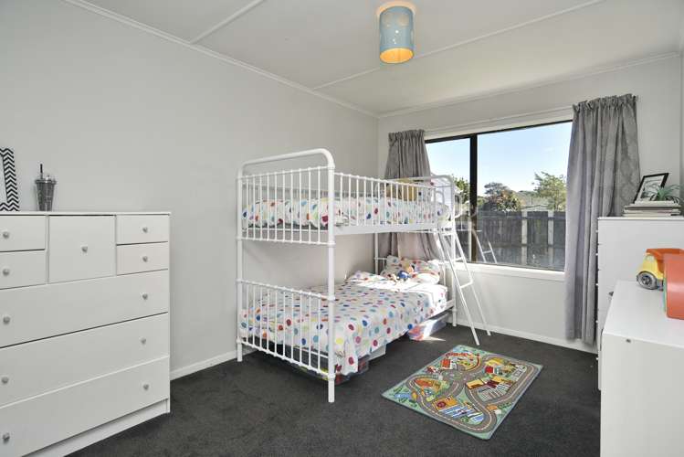 4 Betty Place Aranui_10