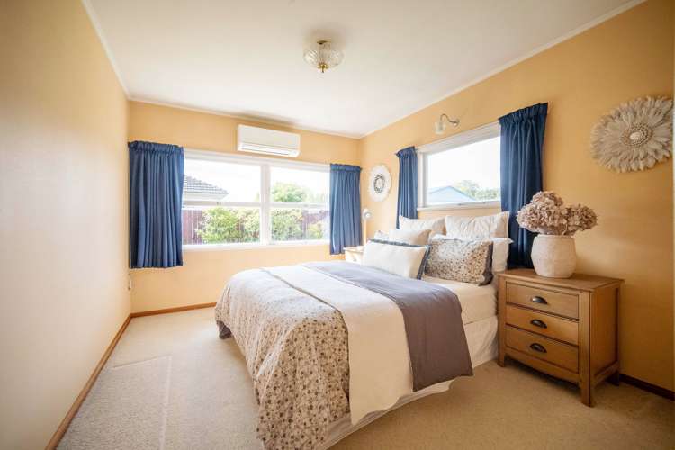 27 Kipling Crescent Stoke_14