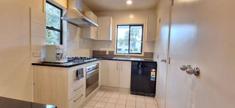 34/10 John Jennings Drive 10862_5