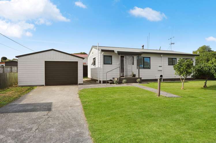 71B Campbell Street Leamington_18