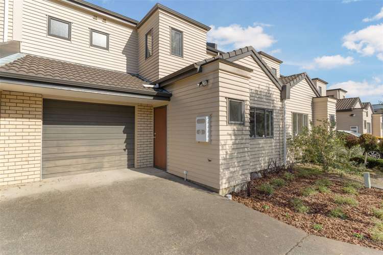 7 Skip Lane East Tamaki_23