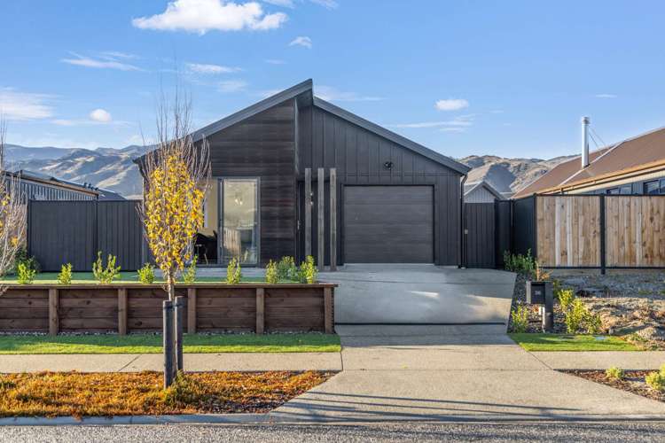 36 Magnum Drive Cromwell_22