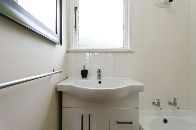 71 Birch Street Hilltop_13