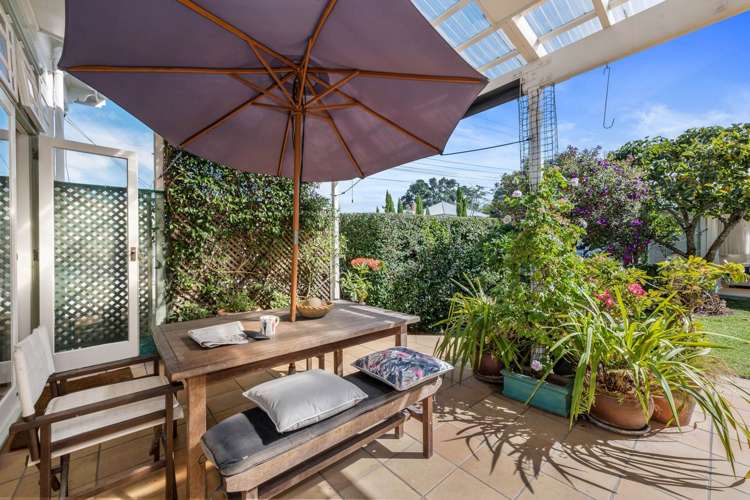 8 King Edward Parade Devonport_41