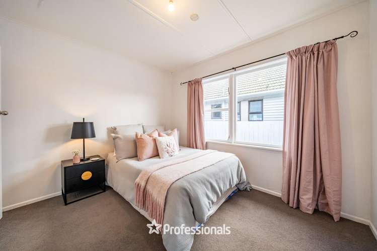 98 Wood Street Wainuiomata_14