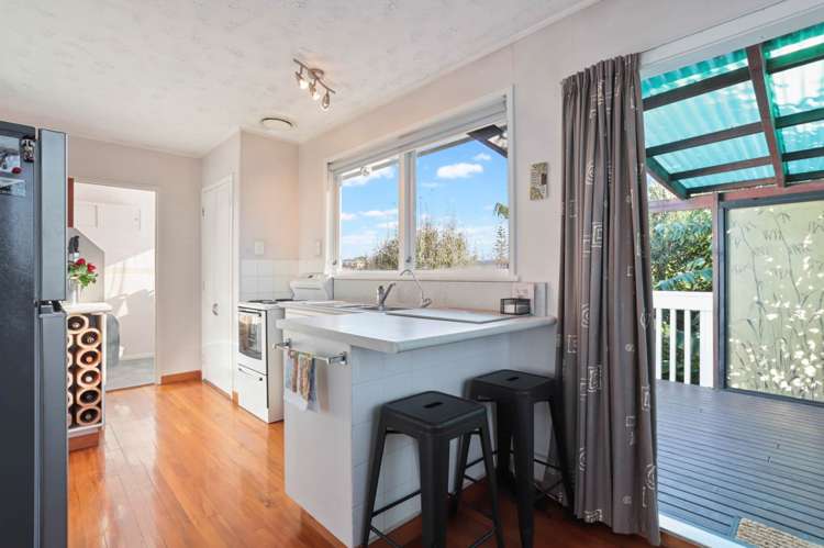 13 Karo Place Glendene_10