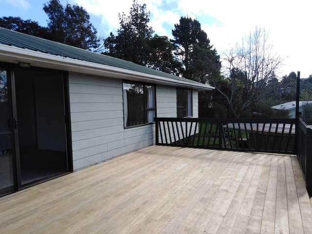 Sunny 3BR Home in Massey, Auckland