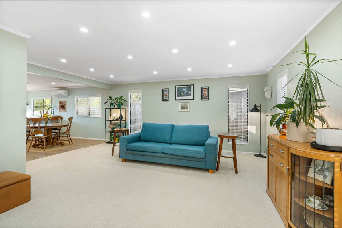 8A Parrs Cross Road_4