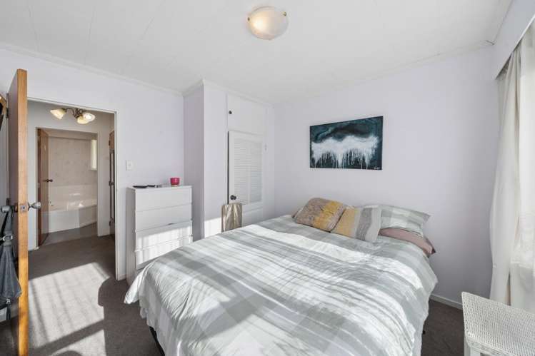 23 Ngahere Street Stokes Valley_13