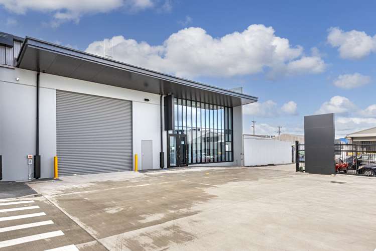 1/17A Porana Road Wairau Valley_6