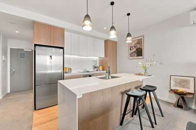 203/6A Nugent Street_3