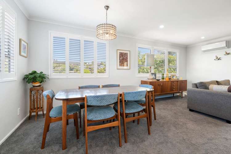 1/7 Athena Drive Totara Vale_12