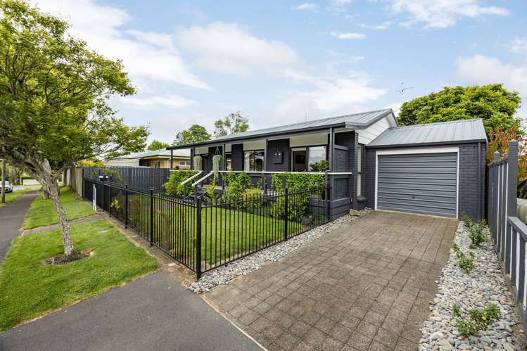 66 Queenwood Avenue Queenwood_16