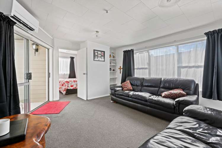 39b Brian Crescent Stanmore Bay_5