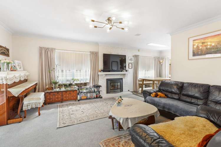 16 Booralee Avenue Botany Downs_15