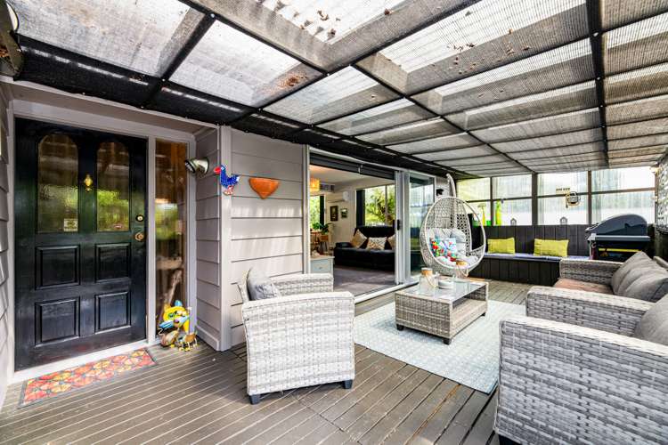 51 Onedin Place Titirangi_7