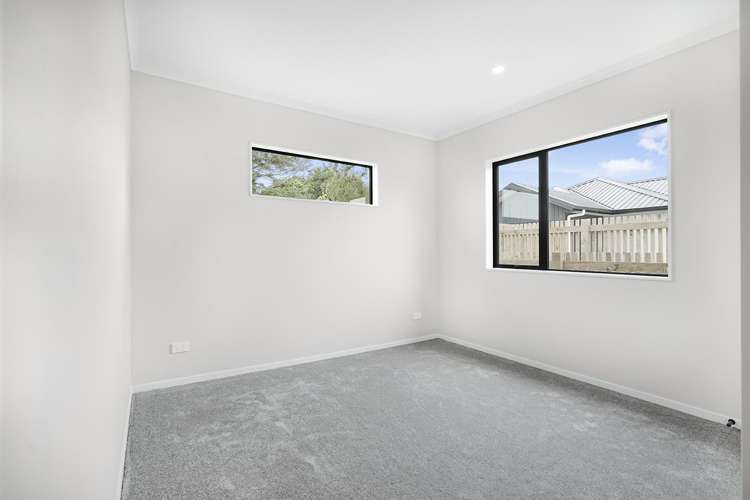 2/10 Michael Avenue Dinsdale_5