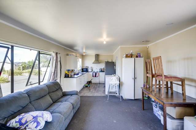 4 Tarbet Place Flaxmere_2