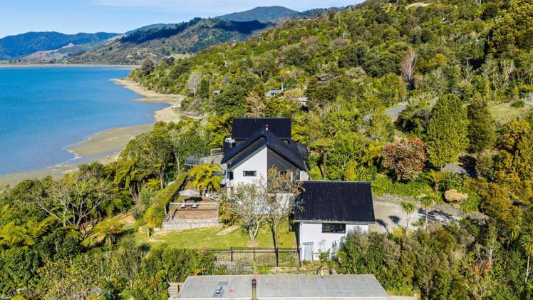 16 Belvue Bay Road Havelock_0