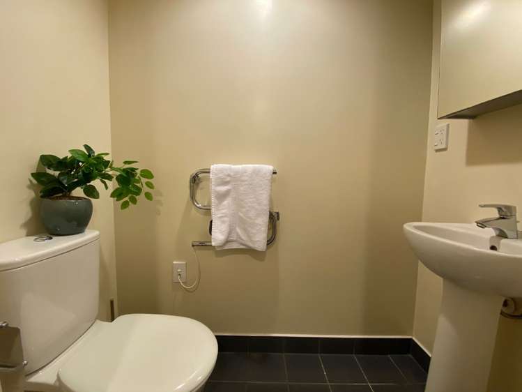 816/72 Nelson Street Auckland Central_6