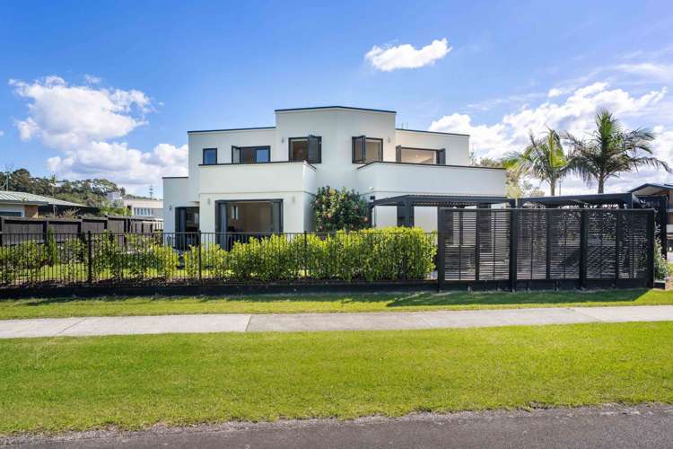 18 Bowentown Boulevard Waihi Beach_0