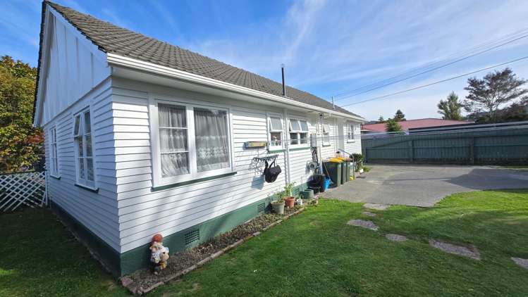 195 Stokes Valley Road Stokes Valley_20