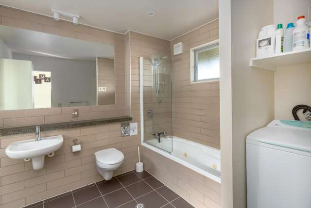 11 Nunu Drive Flat Point_4