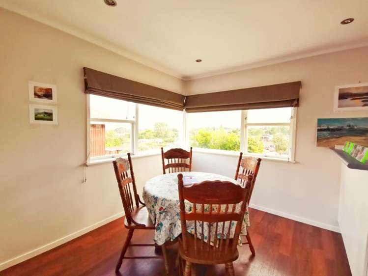 15 Taitua Drive Te Atatu South_6